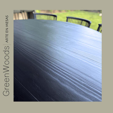 Mesa Nicolás de comedor estilo industrial en fierro negro y madera carbonizada