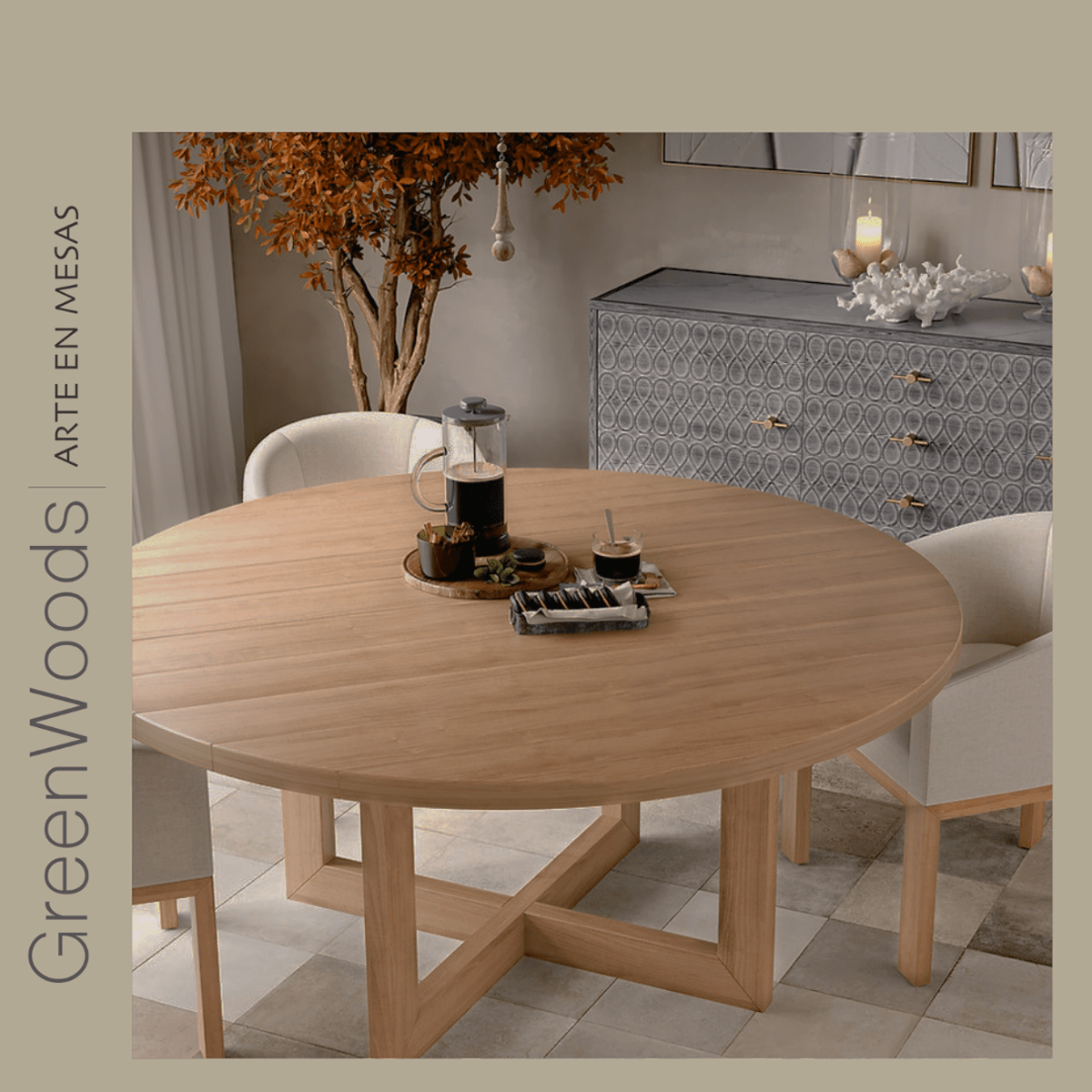 Mesa redonda en madera lenga Maximiliano. - Mesas | Greenwoods Chile