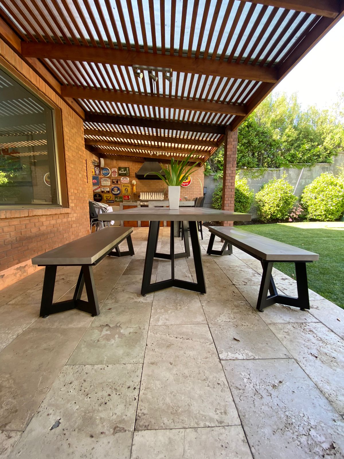 Mesa de Terraza a Medida en Madera Lenga y Fierro Siena | Greenwoods