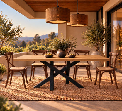 Comedor de terraza Da Vinci con cubierta de lenga, base de fierro negro y 6 sillas Cruzeta café – imagen referencial