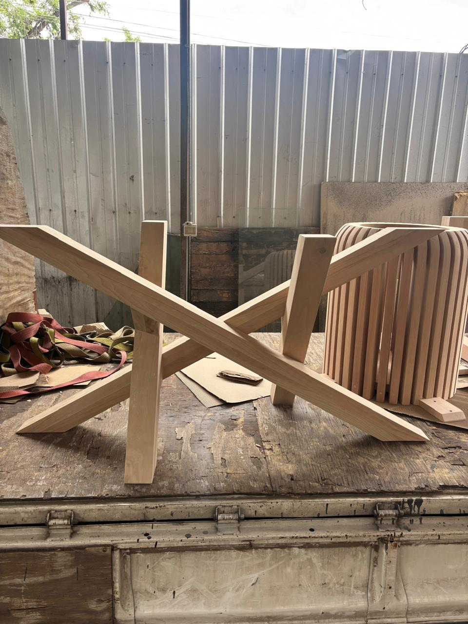 Mesa de Comedor Da Vinci en Madera Lenga y Vidrio a Medida