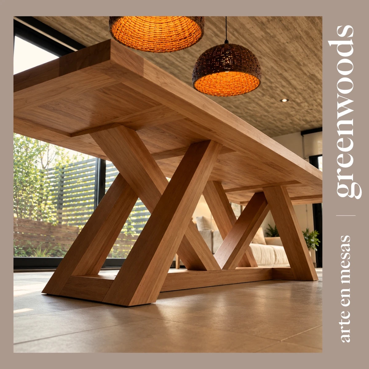 Detalle de la base de madera lenga maciza de la mesa de comedor Italia, vista desde abajo | Greenwoods Chile