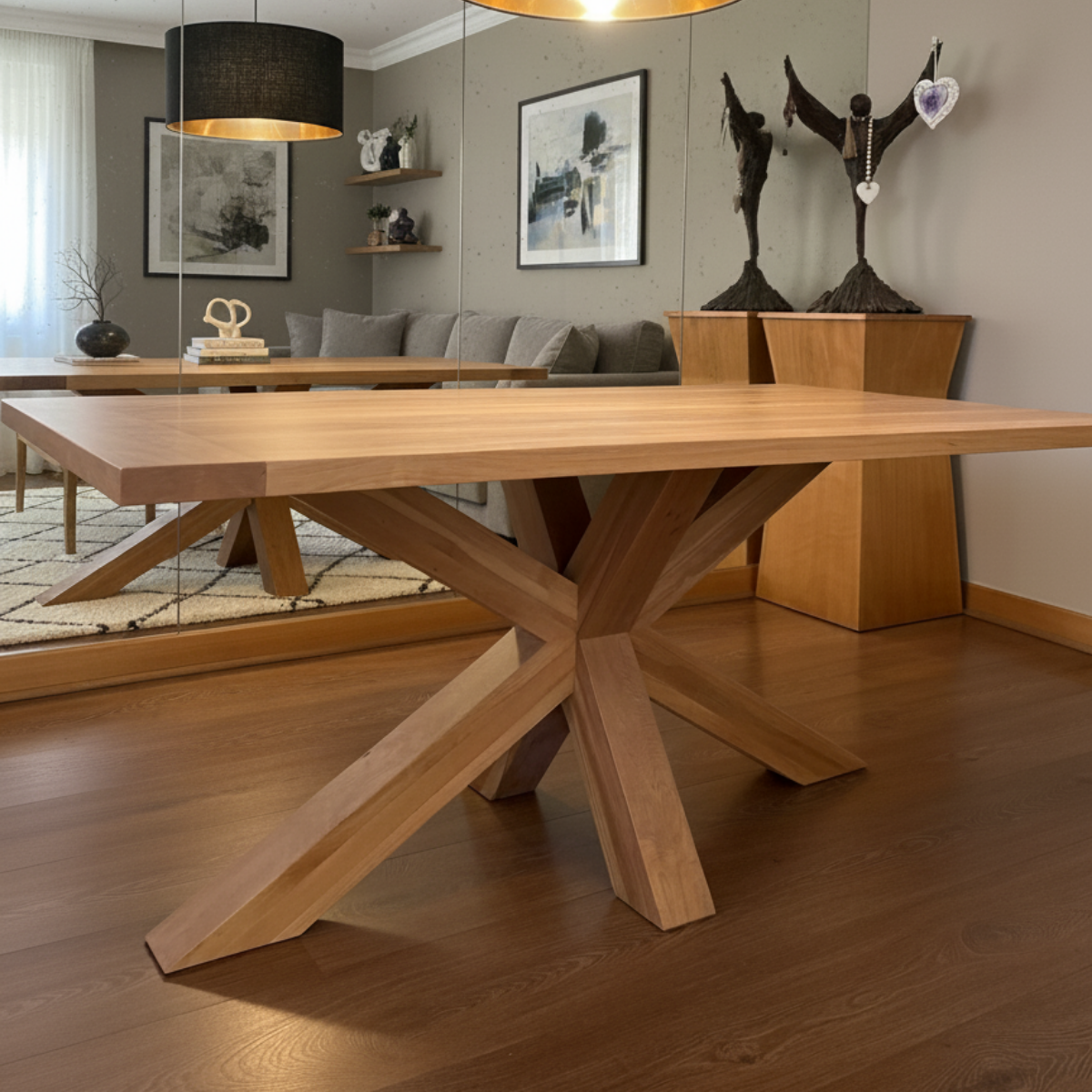 mesa de comedor de madera lenga a medida diseño moderno base central escultórica modelo Maria Greenwoods Chile