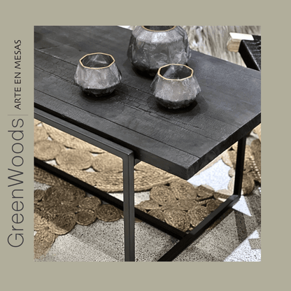 Mesa de centro Noir en madera carbonizada negra – vista lateral | Greenwoods