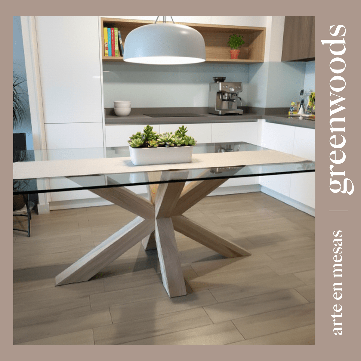 Mesa de comedor base madera lenga y vidrio Maria. - mesa comedor | Greenwoods Chile