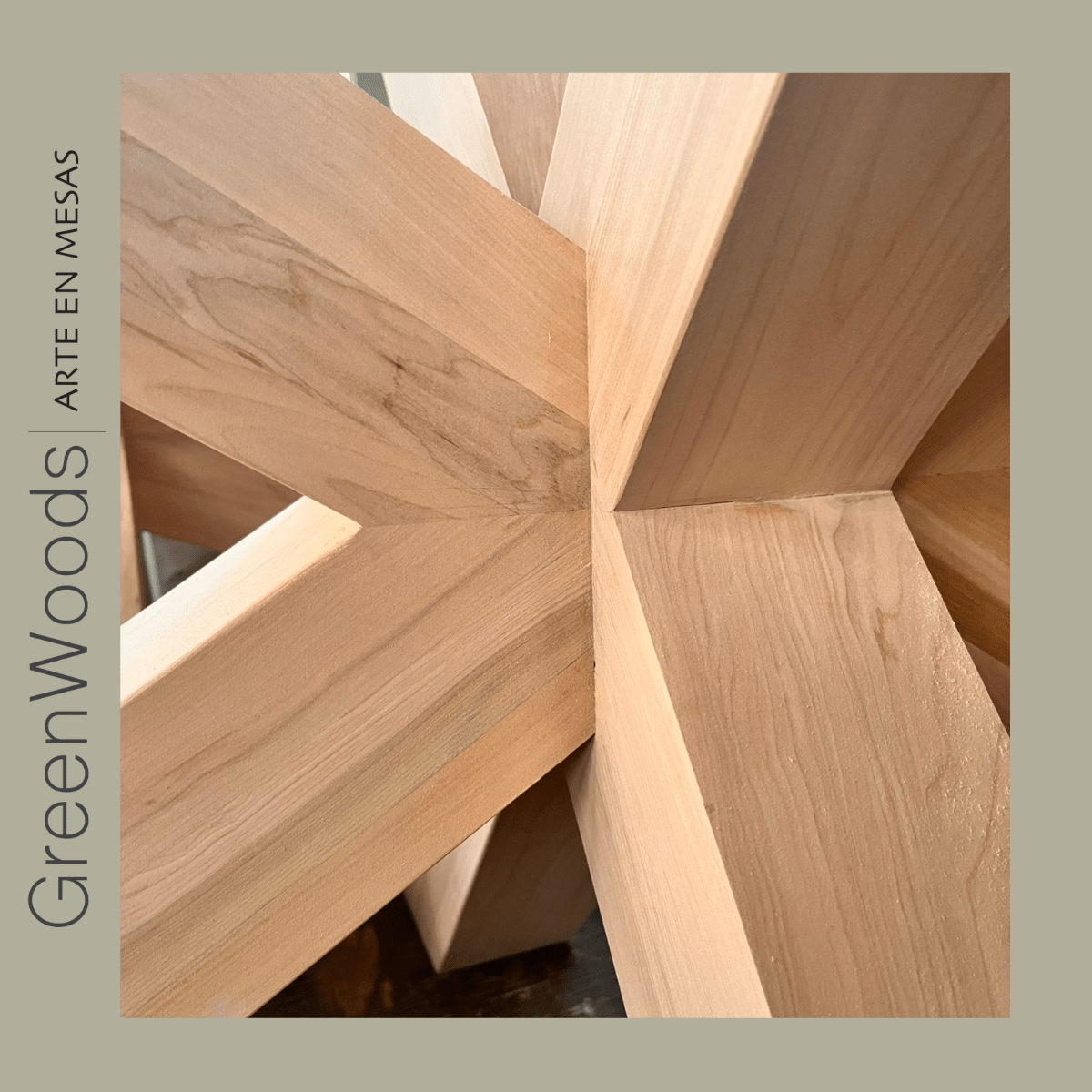 Mesa de comedor base madera lenga y vidrio Maria. - mesa comedor | Greenwoods Chile