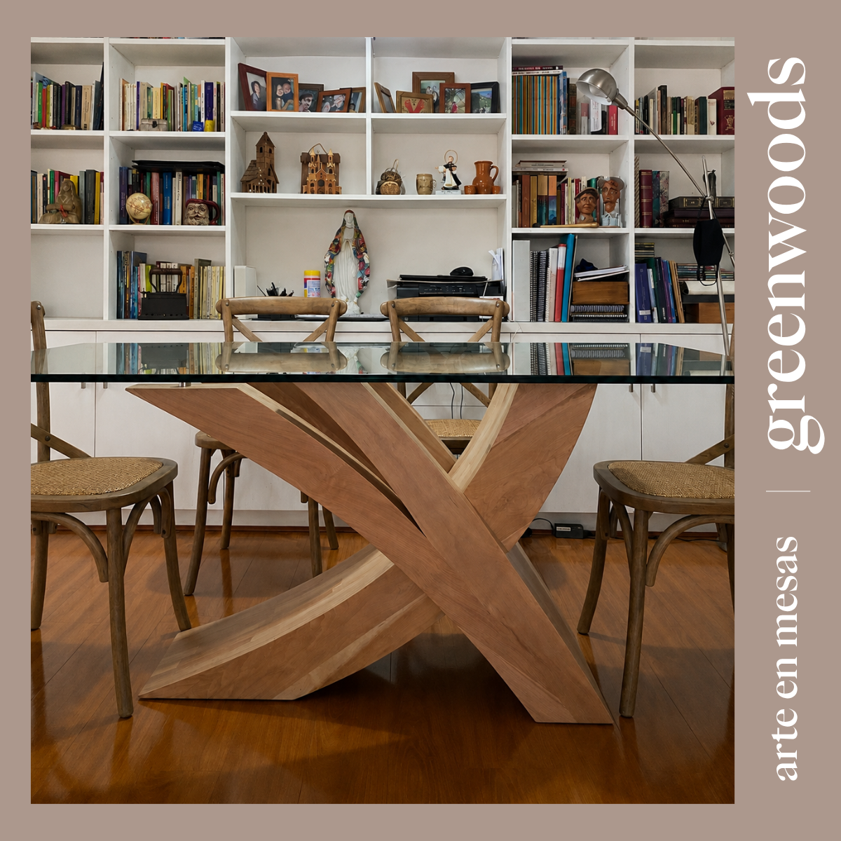 Juego de Comedor Picasso en Madera Lenga y Vidrio con Sillas Alma a Medida