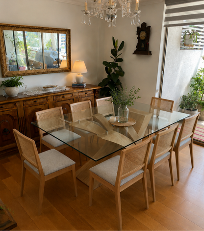 Juego de Comedor Picasso en Madera Lenga y Vidrio con Sillas Alma a Medida
