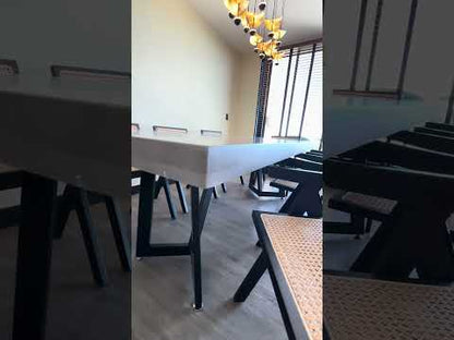 MESA DE COMEDOR MADERA Y FIERRO NEGRO SIENA.