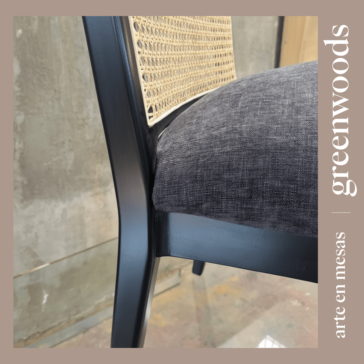 Silla de Comedor Moderna en Madera Lenga con Respaldo de Junco | Modelo Atenea - banquetas | Greenwoods Chile