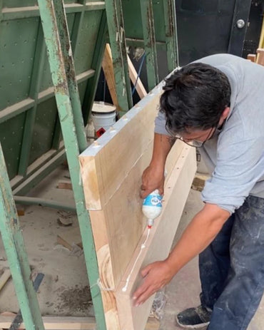 Armado de una cubierta en el taller de Greenwoods: encolado de las tablas