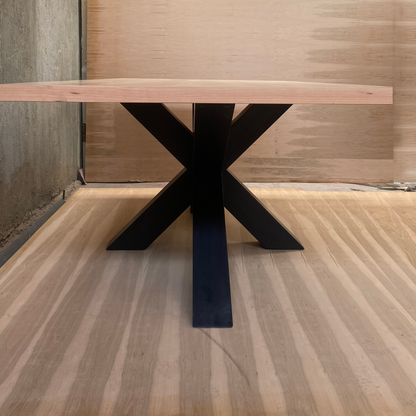 MESA DE COMEDOR DE MADERA LENGA BASE NEGRA MARIA