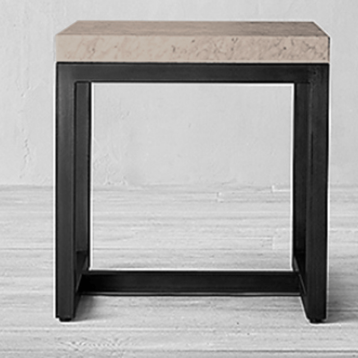 Mesa Lateral Cuadrada Murano