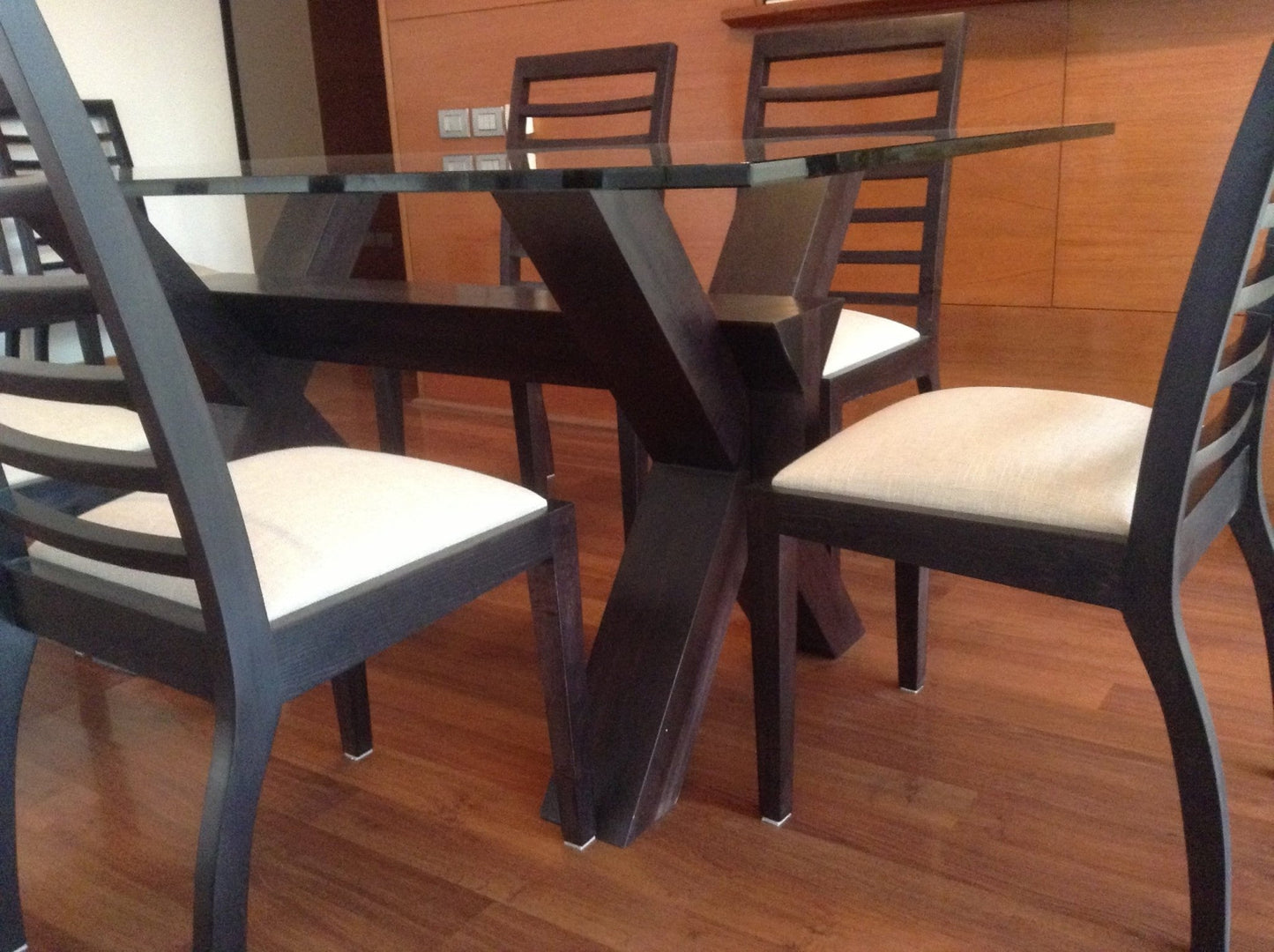 Mesa de comedor madera moderna Tijeras. - mesa comedor | Greenwoods Chile