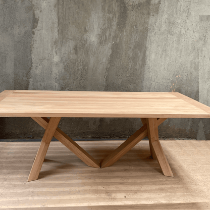 Mesa de comedor Tripode en madera lenga - mesa comedor | Greenwoods Chile
